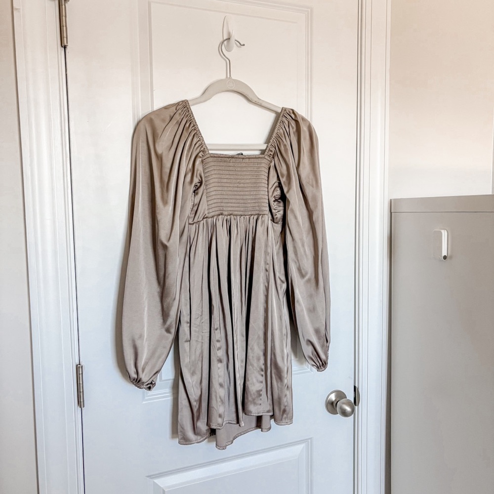 Abercrombie & Fitch Emerson Satin Long-Sleeve Mini Dress - Picture 10 of 12